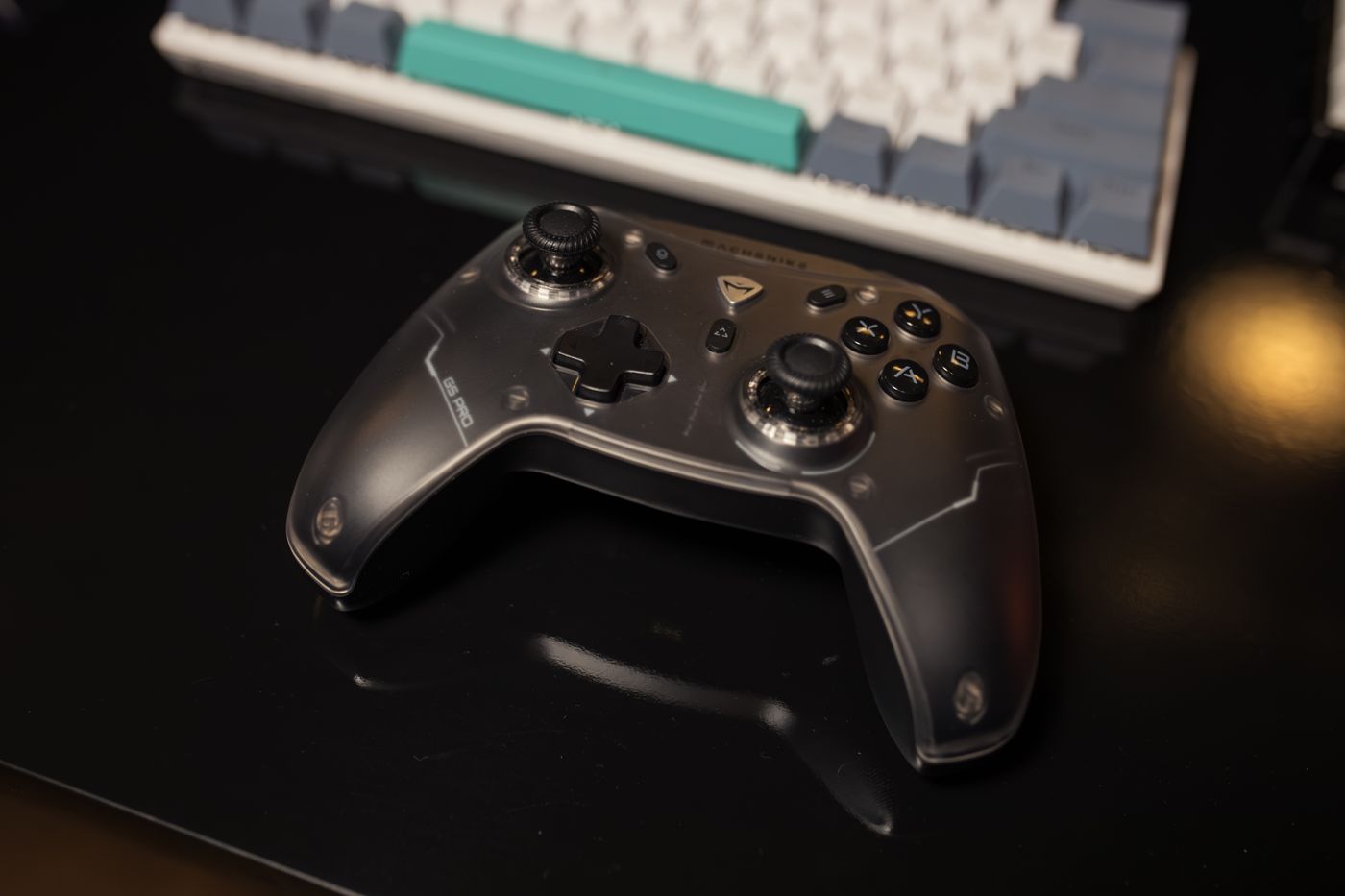 Minimal black game controller